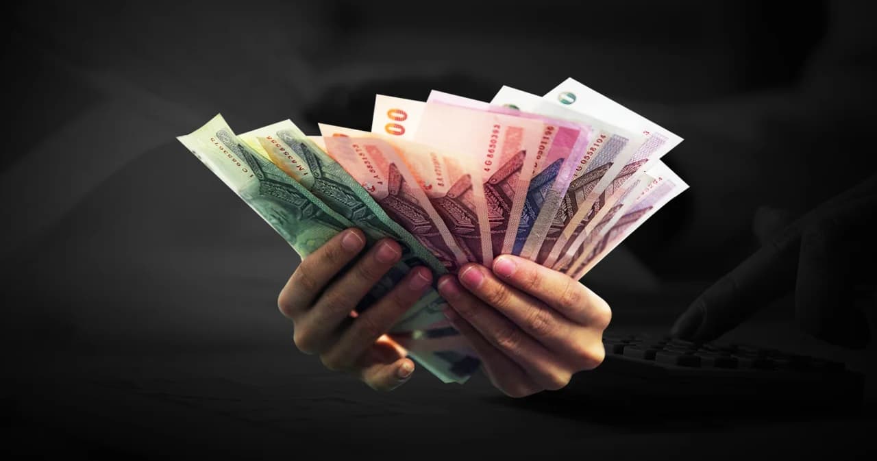 economists-forecast-thailands-household-debt-will-reduce-in-2023