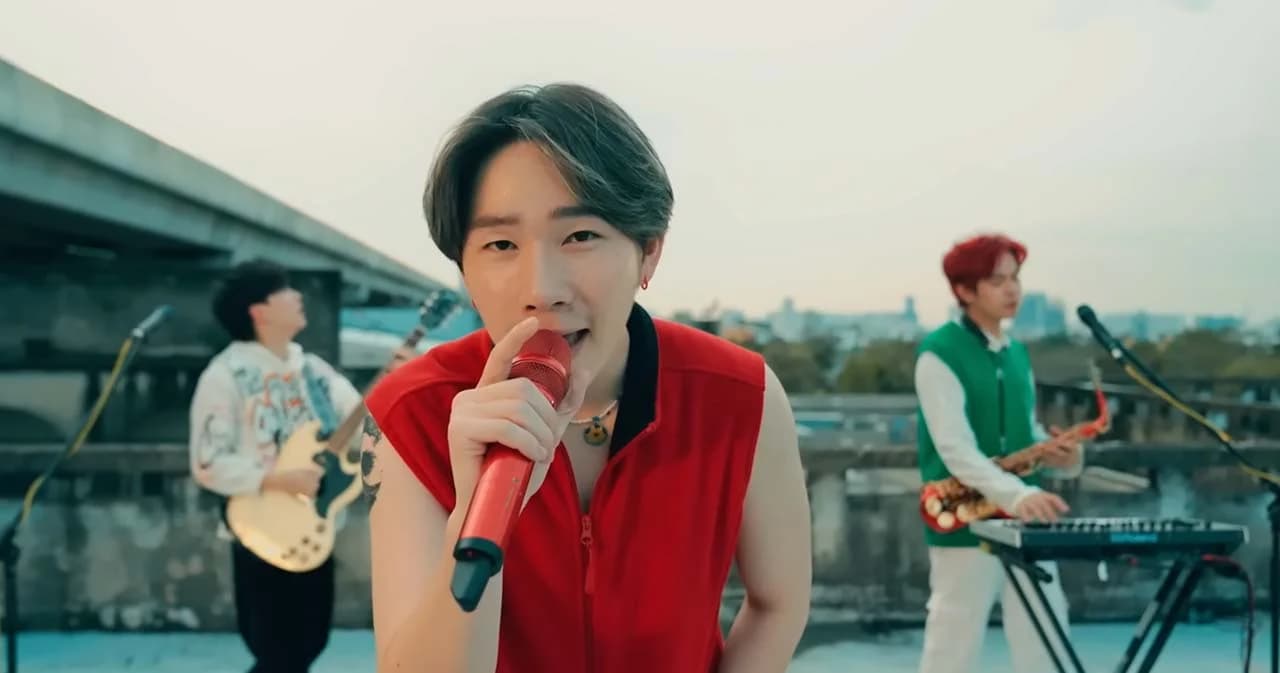 ‘SLAPKISS’ ปล่อย Live Session ชวนมูฟออนไปเจอกับ ‘แฟนใหม่คนโปรด’