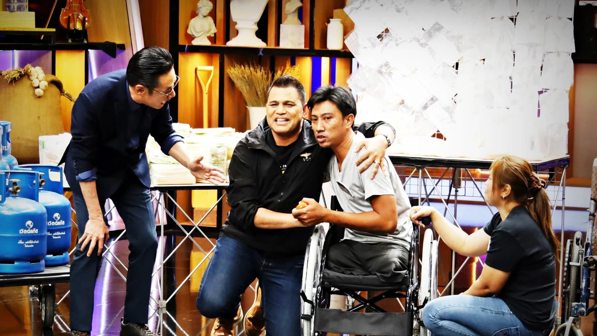 ชีวิตใหม่ ‘กานต์’ ชายพิการครึ่งท่อน ลุกขึ้นสู้ขี่พ่วงข้างขายลูกชิ้นทอด หลังอุบัติเหตุพรากขา 2 ข้าง