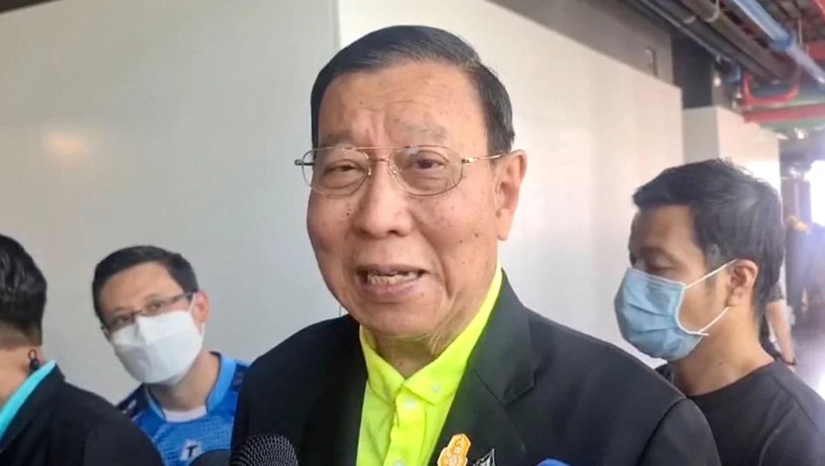 ‘พรเพชร’ เตือน ส.ว.ควรวางตัวเป็นกลาง ย้ำระวังถูกโยงการเมือง – เลือกข้าง