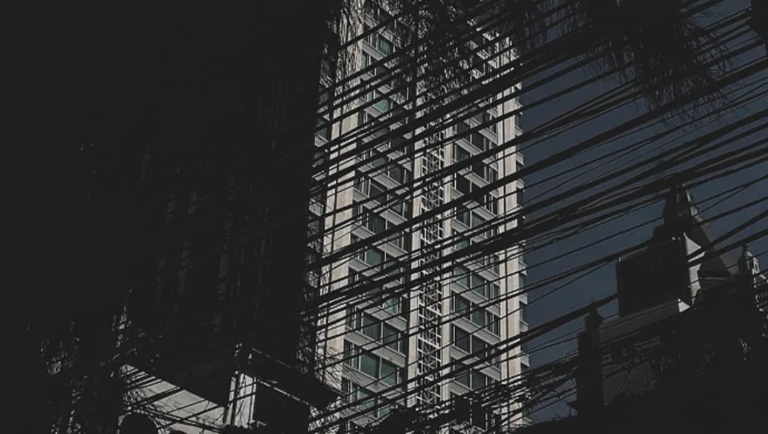 น้องชาย เฌอปราง BNK48 พลัดตกคอนโดฯ เสียชีวิต