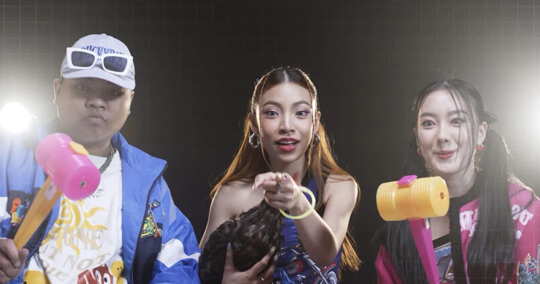 ‘เธอมัน POP’ จาก ‘อ๊ะอาย-ตาออม-แวนโก๊ะ’ เพลงคลั่งรักที่ให้ทั้งใจและเครื่องใน