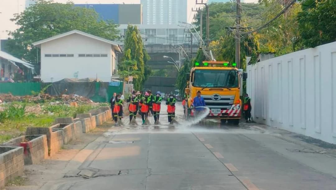 กทม. ออก 4 มาตรการเข้ม ยกระดับความปลอดภัยคนงานกวาด-เก็บขยะ