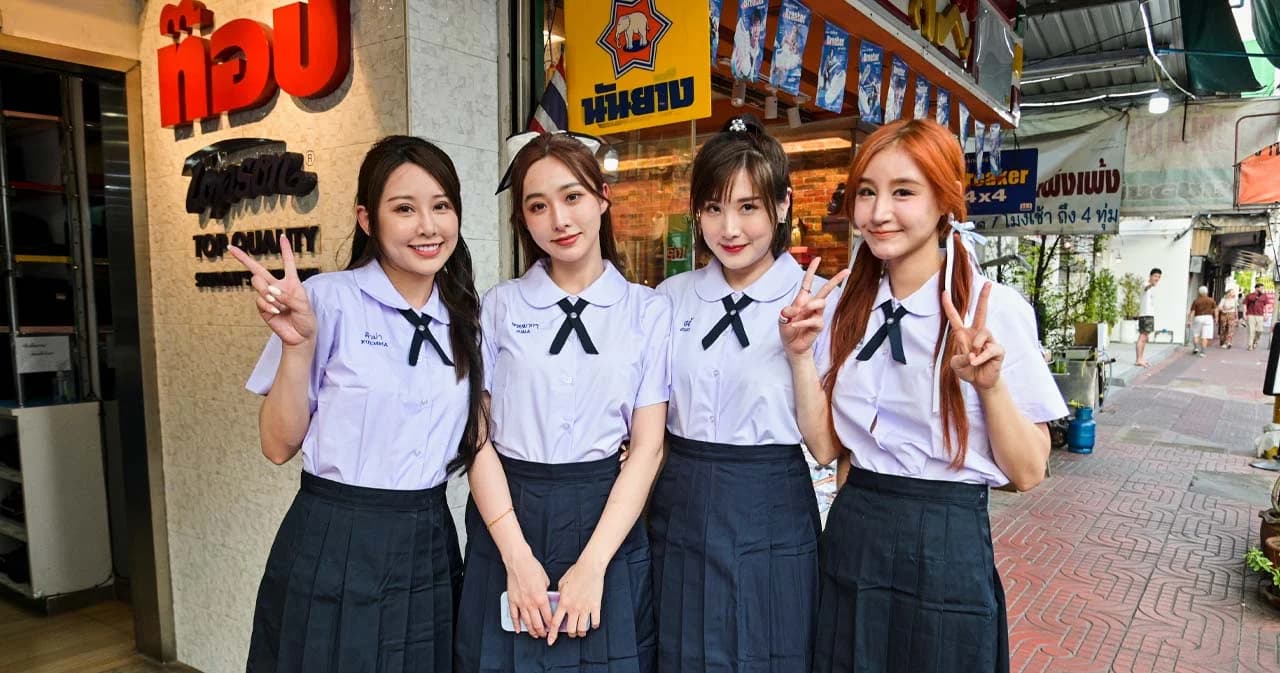 ปลัดกระทรวงศึกษาธิการ เผยชาวต่างชาติแต่งชุดนักเรียนไทย ถือเป็น “ความน่ารัก” ไม่ใช่ความเสียหาย