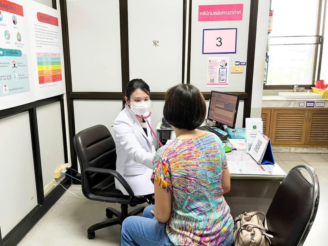 ฝุ่น PM2.5 พ่นพิษหนัก ในกทม.ป่วยแล้ว 883 ราย