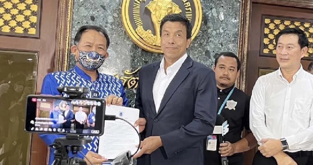 ปม ‘สวนชูวิทย์’ ตกเป็นของแผ่นดินแล้วหรือไม่ ‘ศรีสุวรรณ’ บุกถาม ‘ผู้ว่าฯ ชัชชาติ’