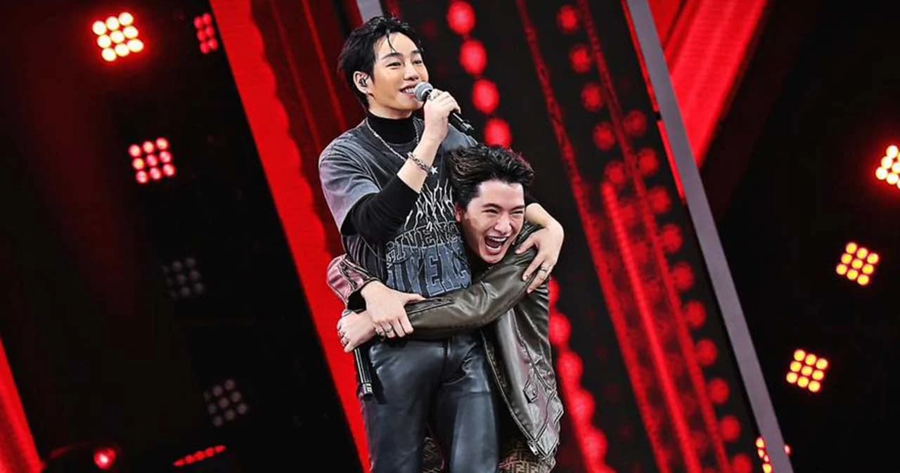 ‘เป๊ก ผลิตโชค’ เซอร์ไพรส์ ‘คริส พีรวัส’ ร้องเพลง ‘Sugar‘ คู่กันในรายการ ‘ร้องข้ามกำแพง’