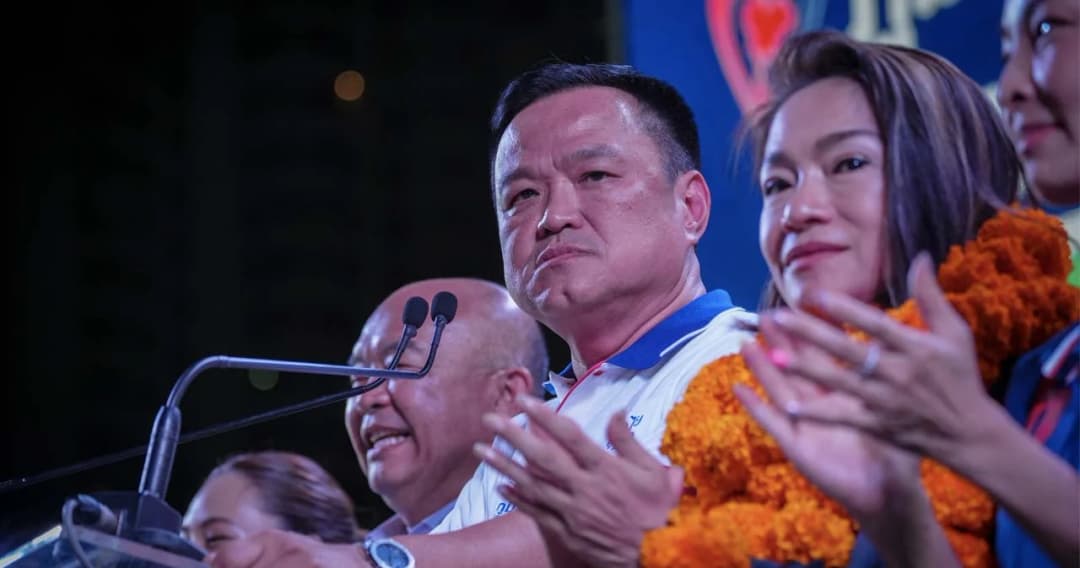 เลือกตั้ง 66 ‘อนุทิน’ มั่นใจประสบการณ์ แซะพ่อค้าอย่ารีบร้อนเป็นนายกฯ ‘ชูวิทย์’ โผล่ป่วน