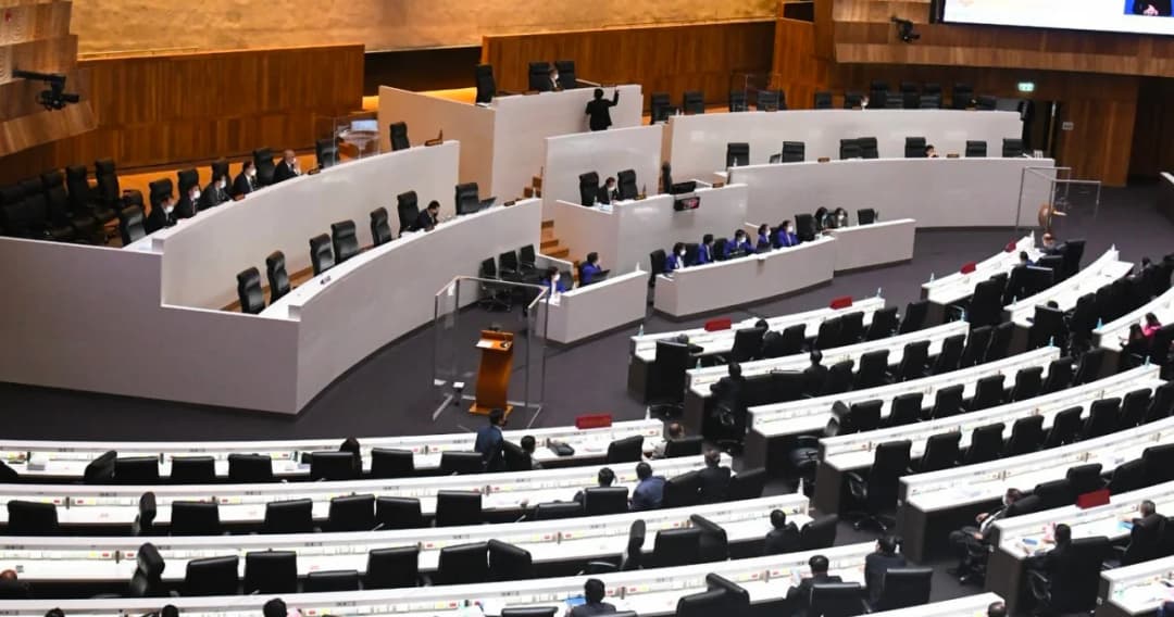 ‘ก้าวไกล’ แจง 3 วาระดันผ่าน ‘ประธานสภาฯ’ กฎหมายก้าวหน้า-แก้รัฐธรรมนูญ-รัฐสภาโปร่งใส