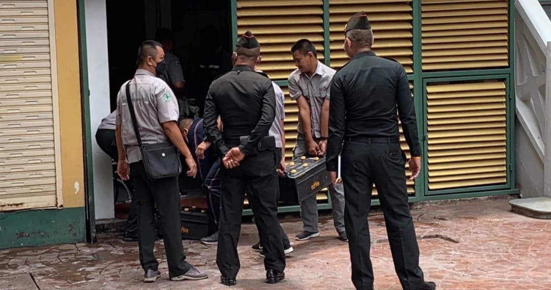 เครื่องปั่นไฟระเบิด ทหารเจ็บ 1 ก่อน ‘พล.อ.ประยุทธ์’ มาร่วมประชุมสภากลาโหม