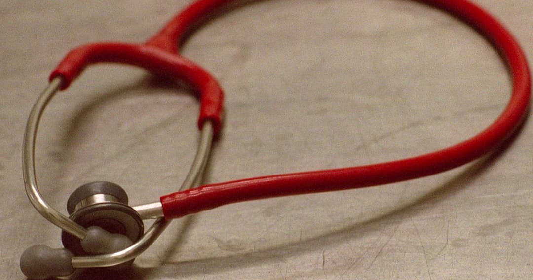 วิกฤติ ‘หมอ intern’ ลาออกจากระบบราชการ ปัญหาเก่าที่ยังแก้ไม่ได้