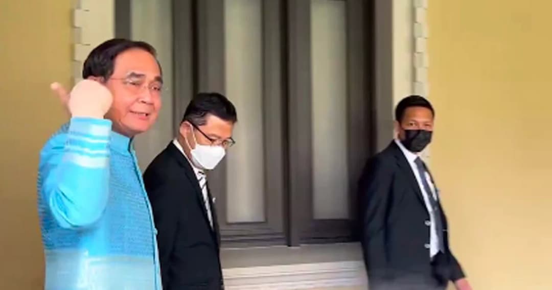 หนี้รถไฟฟ้าสายสีเขียว! ‘ประยุทธ์’ ไม่ตอบ ‘อนุพงษ์-วิษณุ’ โยนรัฐบาลใหม่-กทม.