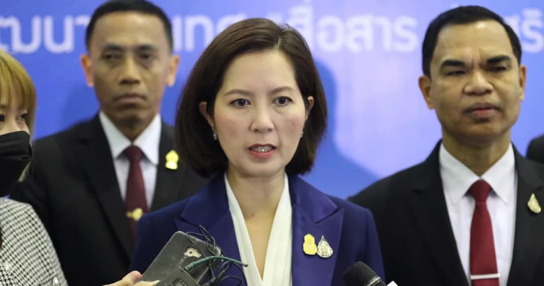 ‘ตรีนุช’ รมว.ศึกษาธิการ เผย ‘หยก’ ยังไม่ถูกไล่ออก ชี้สิทธิเสรีภาพต้องเคารพระเบียบ