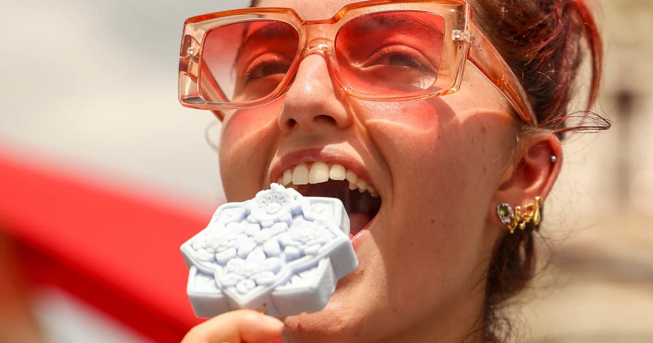 ไวรัล ‘ไอติมวัดอรุณฯ’ โดนใจนักท่องเที่ยวทั้งชาวไทย-ต่างชาติ