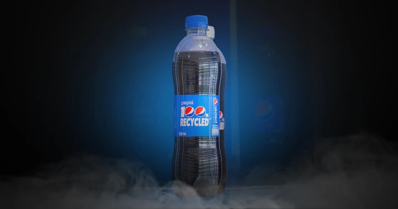 ‘เป๊ปซี่’ น้ำอัดลมรายแรก และรายเดียวในไทย ใช้ขวดรีไซเคิล 100%