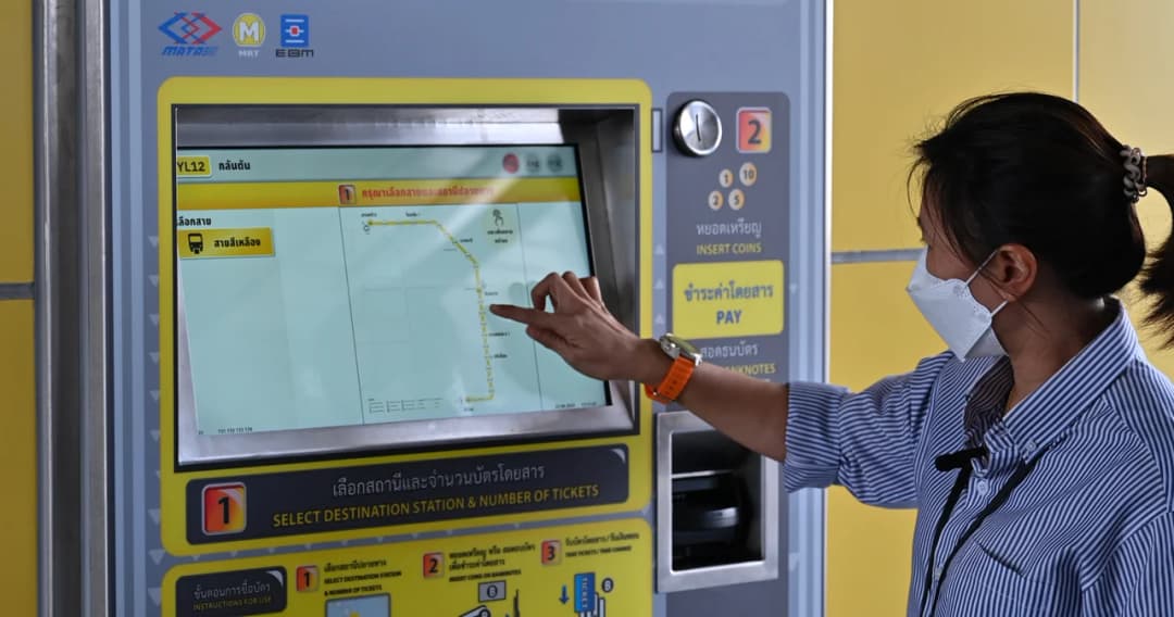 ครม.เคาะแล้ว อัตราค่าโดยสาร ‘รถไฟฟ้าสายสีเหลือง’ 15-45 บาท เตรียมเปิดบริการทางการ 3 ก.ค.นี้