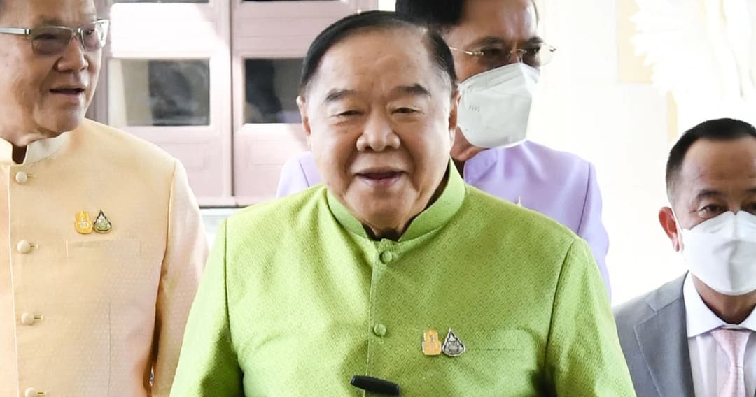 ‘พล.อ.ประวิตร’ แจงไปอังกฤษเรื่องสุขภาพ บอกไม่ได้เจอ ‘ทักษิณ’ 18 ปีแล้ว