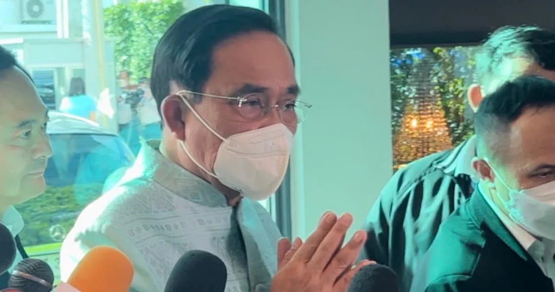 ‘พล.อ.ประยุทธ์’ บอกเปลี่ยน ‘วันชาติ’ ไม่ได้ พร้อมย้อนถามผิดกฎหมายหรือไม่