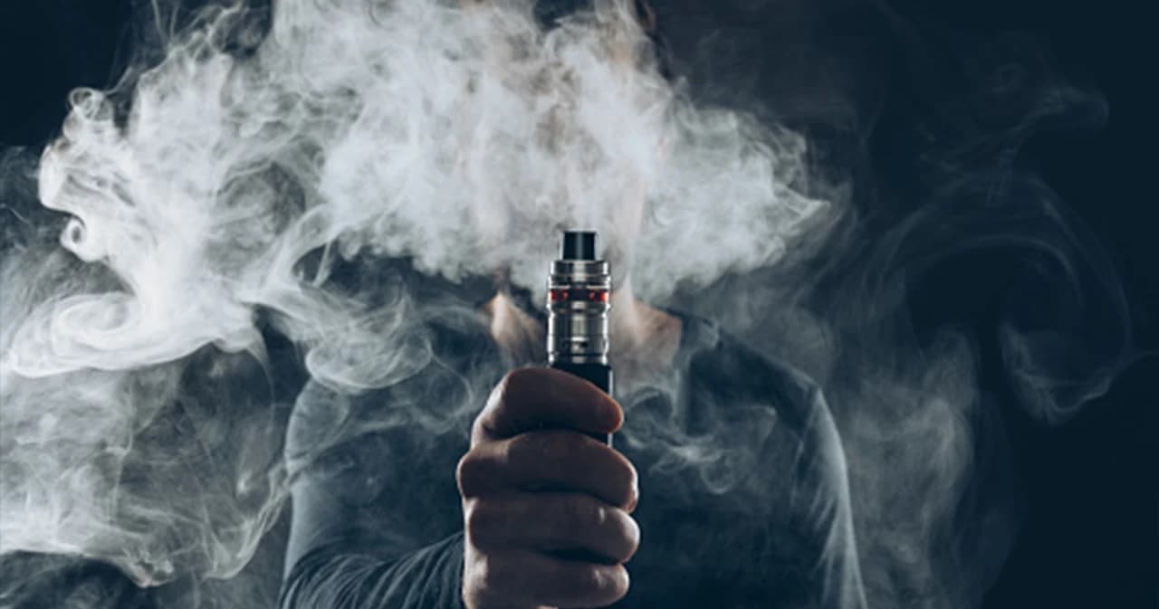 ‘บุหรี่ไฟฟ้า’ เพชฌฆาตเงียบ แฟชั่นหอมหวาน…อาบยาพิษ