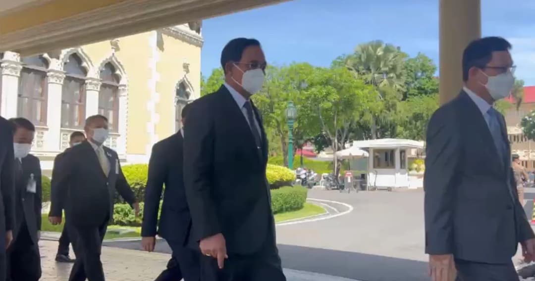 ‘พล.อ.ประยุทธ์’ รับ นำชื่อประธานสภาฯ-รองประธานสภาฯ ขึ้นทูลเกล้าฯ แล้ว