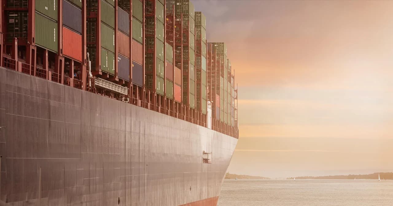 “กรุงไทย” วิเคราะห์แผนยกระดับแหลมฉบังท่าเรือสีเขียว สร้างโอกาสธุรกิจ รถบรรทุกไฟฟ้า–ไฟฟ้าแสงอาทิตย์-ขนส่งทางราง