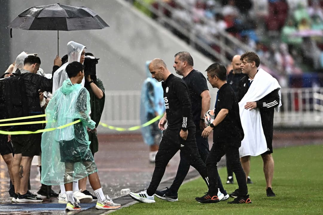 กกท. แจง ‘ราชมังฯ’ ได้มาตรฐาน แต่ฝนตกต่อเนื่องเป็นเวลานาน ทำให้เกม สเปอร์ส-เลสเตอร์ ยกเลิก