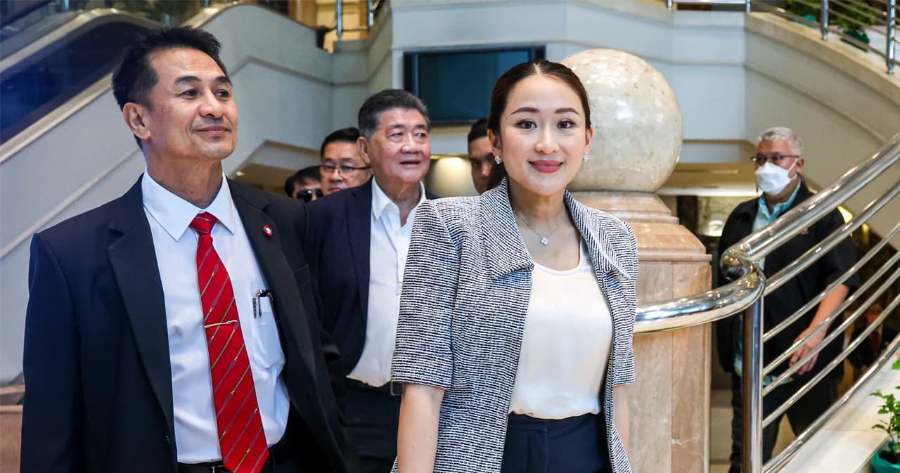 ‘แพทองธาร’ แกนนำเพื่อไทย เข้าหารือ ‘ก้าวไกล’ เผย ยังไม่พร้อมให้คำตอบอะไรวันนี้