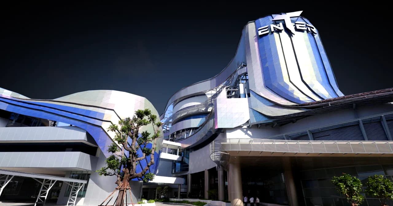 กลุ่ม ปตท. พลิกโฉมอดีตศูนย์ฝึกการบินไทย เป็นตึกออฟฟิศใหม่ EnCo Terminal