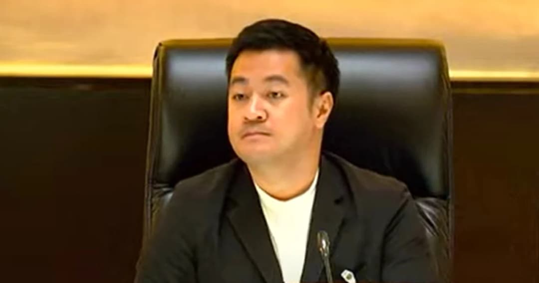 สส.เพื่อไทย ตำหนิการแต่งกายของ ‘ปดิพัทธ์’ ขณะทำหน้าที่ประธานในที่ประชุมสภาฯ