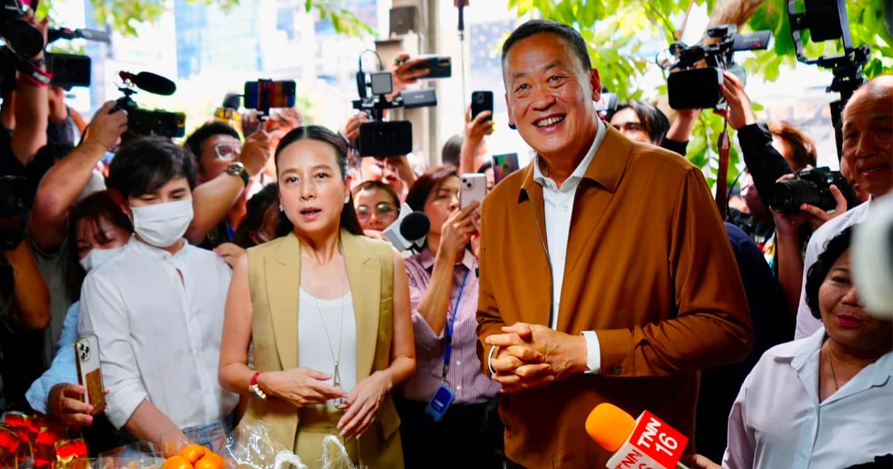 ประมวลภาพ ‘เศรษฐา’ ลงพื้นที่กรุงเทพฯ ครั้งแรก รับฟังปัญหาค่าครองชีพ