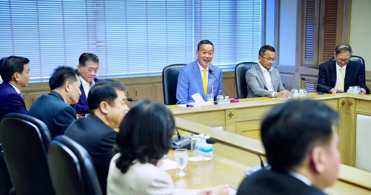 “…เราถูกเลือกเข้ามาเพื่อให้ทำให้ได้” นายกฯ ‘เศรษฐา’ ติว 16 รัฐมนตรีเพื่อไทย