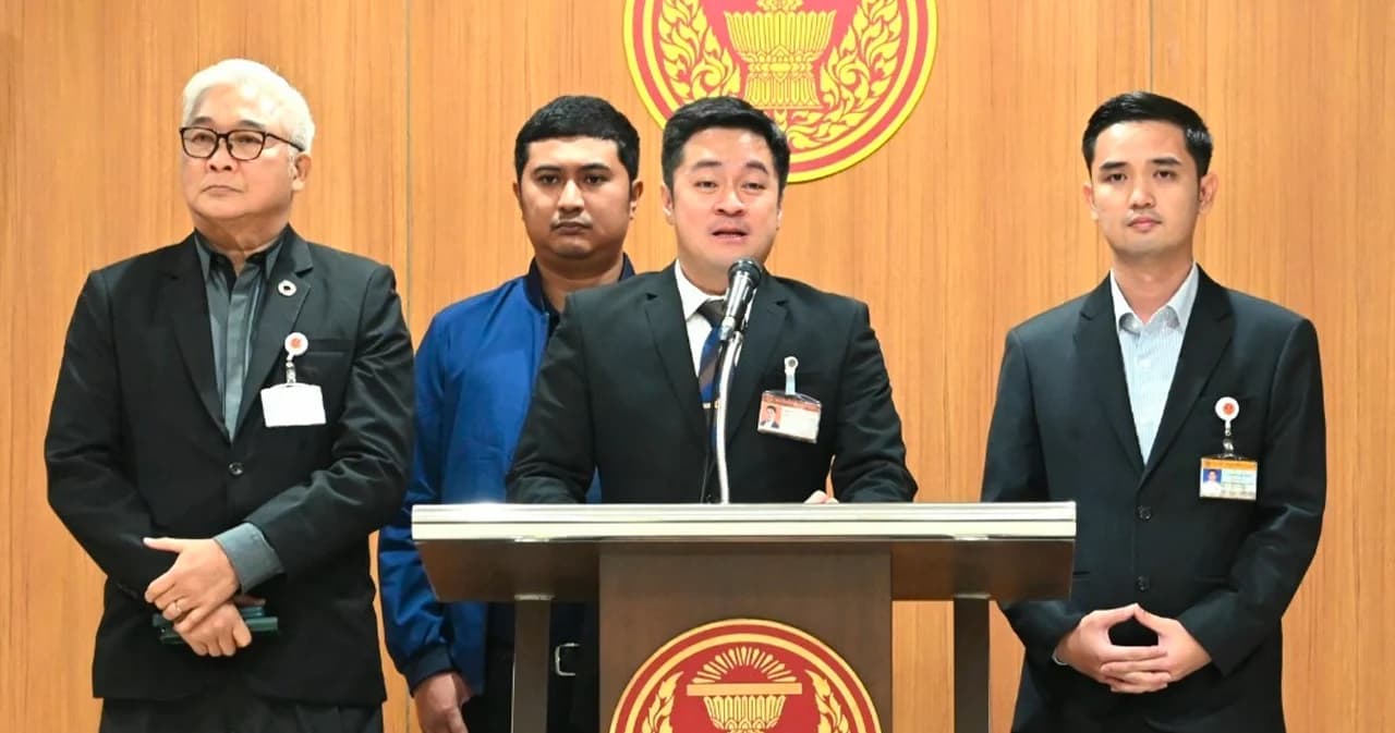 ‘ปดิพัทธ์’ ขอคุย กก.บห.ชุดใหม่เท่านั้น หลังมีกระแสขับพ้นพรรค เพื่อรักษา 2 เก้าอี้