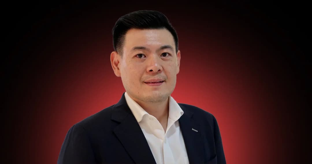 ทำความรู้จัก ‘เพ้า’ จักรพงษ์ แสงมณี รมช.ต่างประเทศ คนรุ่นใหม่ในรัฐบาล ‘เศรษฐา’