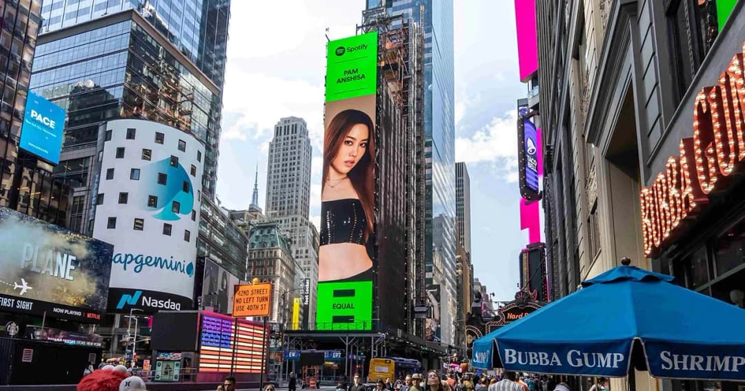 ‘แปม อัญญ์ชิสา’ ขึ้นบิลล์บอร์ดยักษ์กลางไทม์ สแควร์ ในโปรเจ็กต์ ‘Spotify EQUAL’