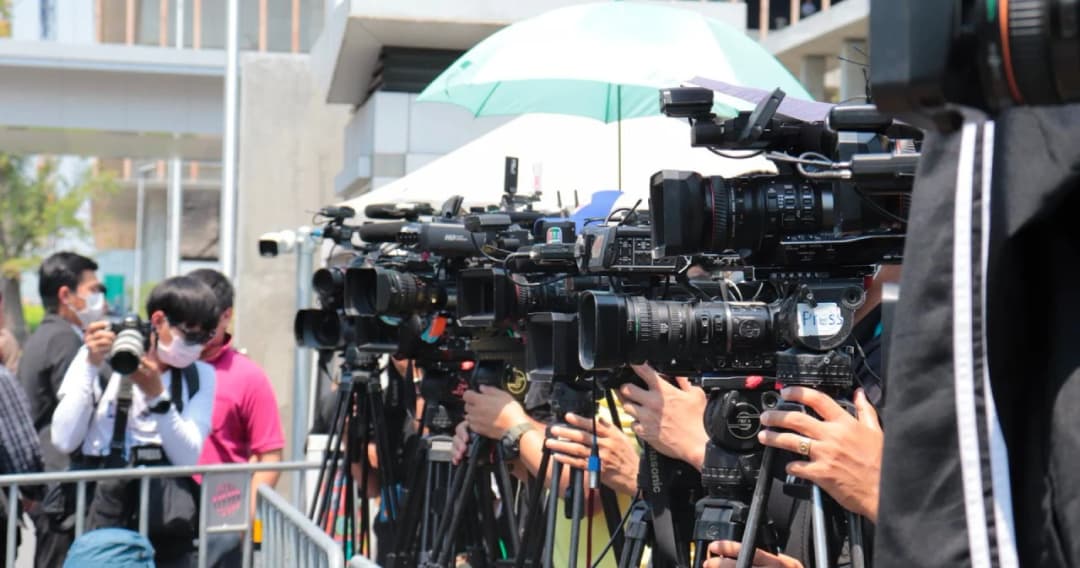 7 องค์กรวิชาชีพสื่อ แถลงการณ์ จี้ต้นสังกัด ตรวจสอบพฤติกรรมนักข่าวรับเงินจากตำรวจ