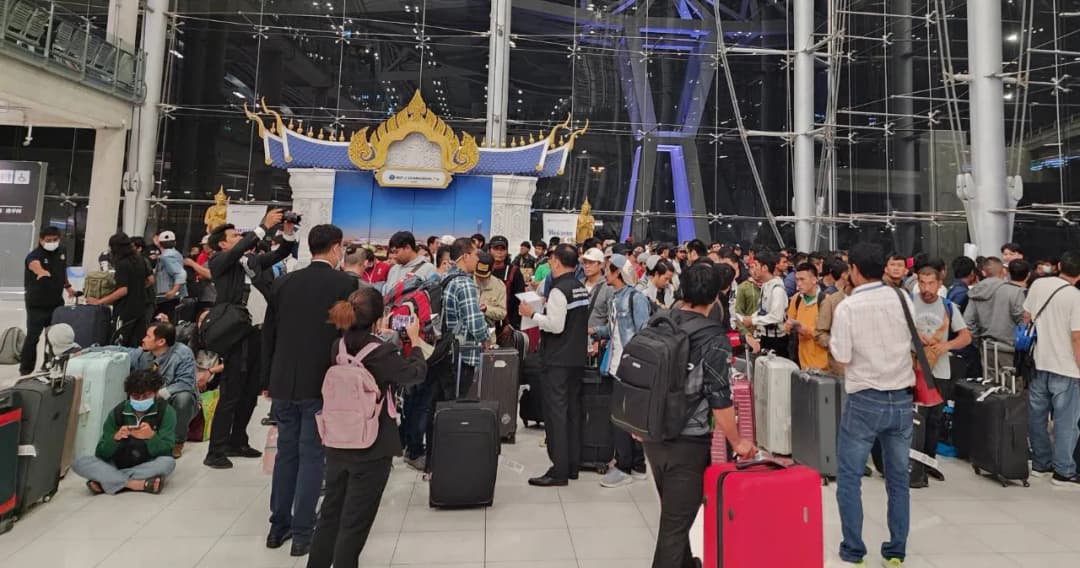 แรงงาน-นักศึกษาไทย 244 คน กลับจากอิสราเอล-ตั้งแต่วันนี้จะมีเที่ยวบินกลับไทยทุกวัน