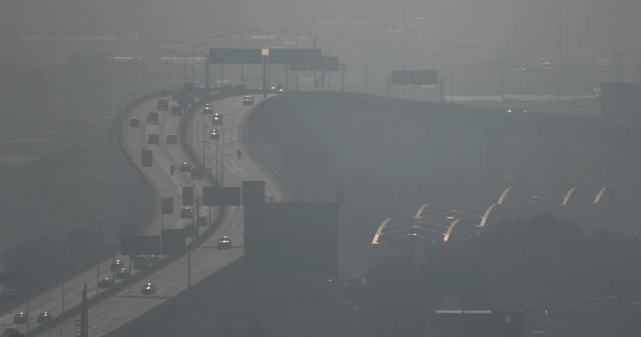 PM 2.5 เกินค่ามาตรฐาน 21 พื้นที่ กรุงเทพฯ-ปริมณฑล 24-25 ต.ค. รับมือฝุ่นมีแนวโน้มสูง