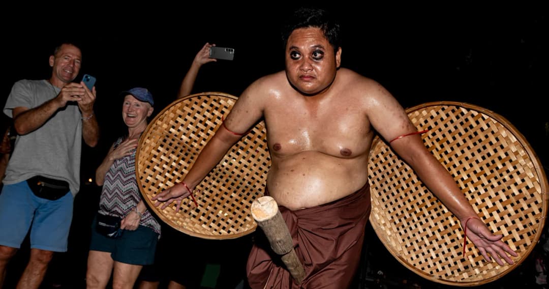 ‘ฮาโลวีน’ ถนนข้าวสาร คึกคัก อวดลุคแต่งผี สวยหรือสยอง