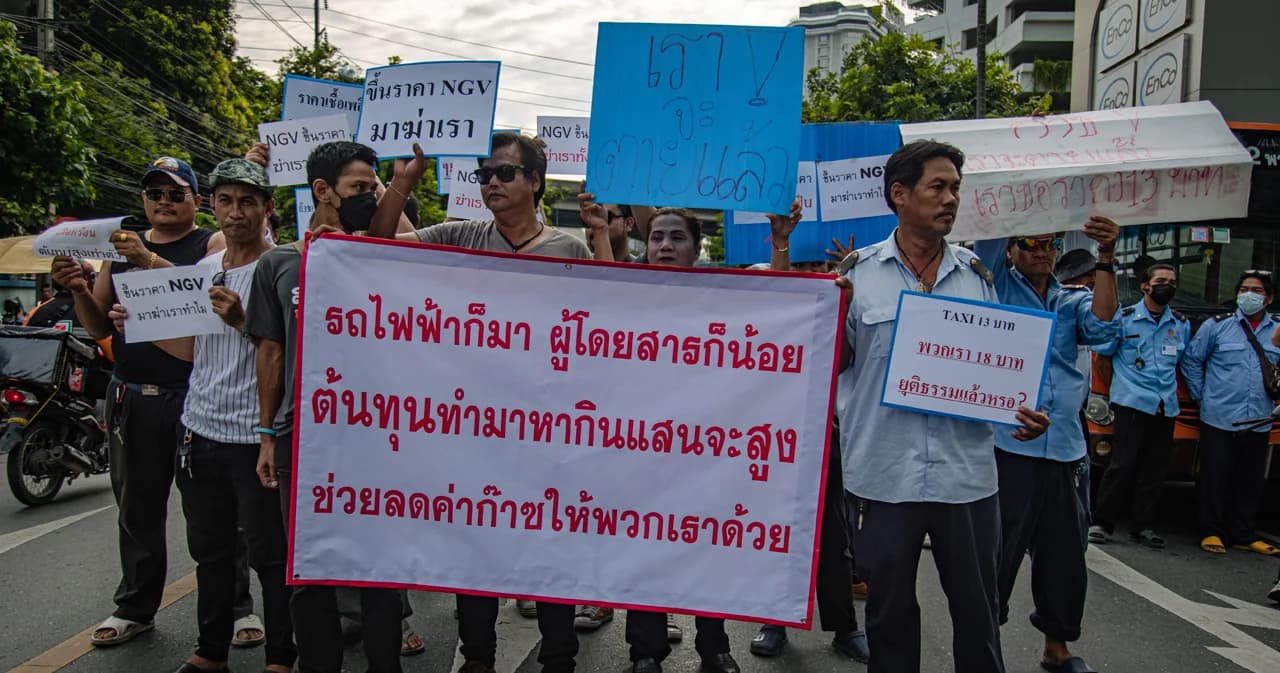 กลุ่มรถโดยสารร่วมบริการสาธารณะ เรียกร้องลดราคาก๊าซเอ็นจีวี