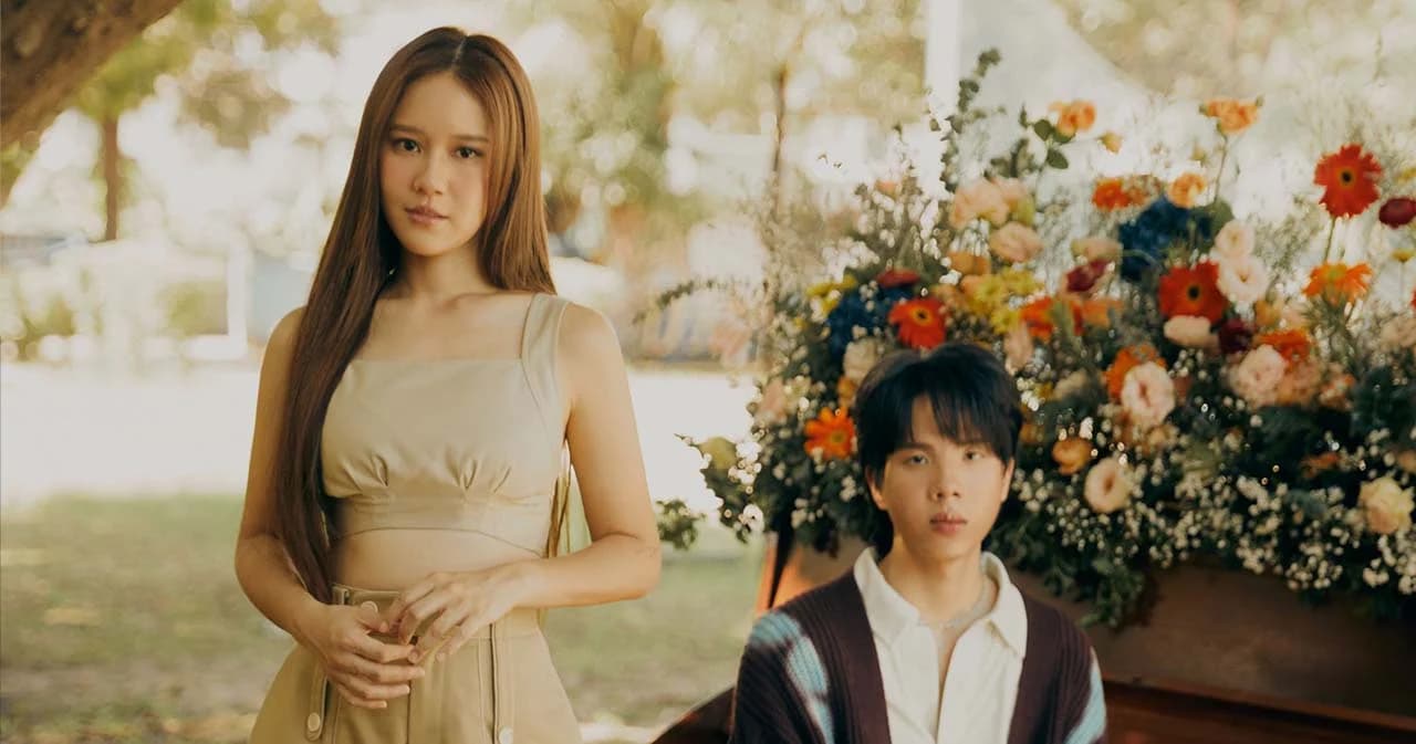 ‘เพลงที่โอบกอดฉัน’ การร่วมงานกันของ ‘ดีอาร์จี. – เอิ๊ต ภัทรวี’ กับบทเพลงที่แสนอบอุ่น ที่พร้อมจะโอบกอดคนฟัง ในทุก ๆ ครั้งที่ได้ยิน