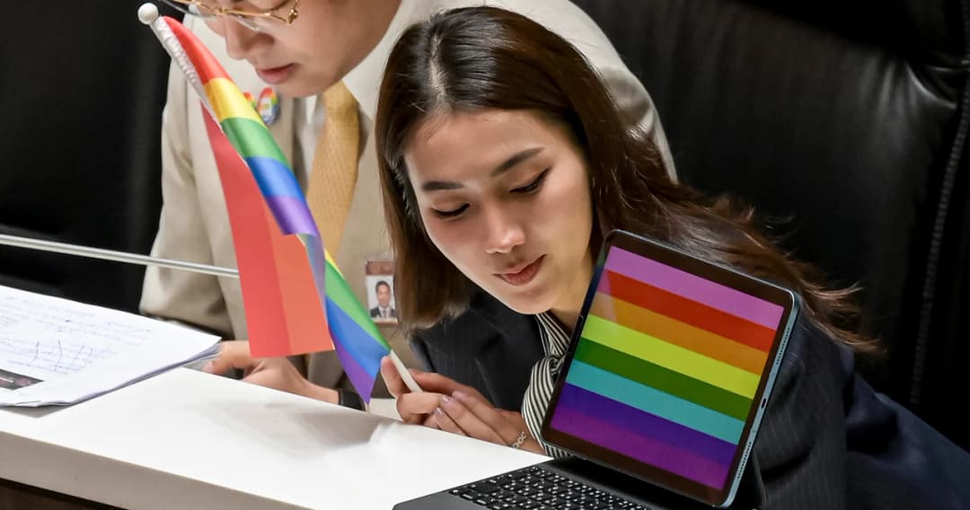 ประมวลภาพ สภาไทยพิจารณา ร่างพ.ร.บ.สมรสเท่าเทียม