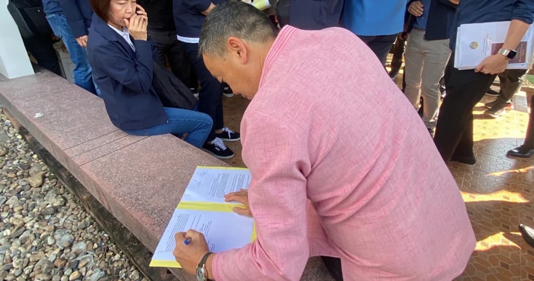 นายกฯ ‘เศรษฐา’ เซ็นแล้ว ร่างพ.ร.บ.อากาศฯ ของ ‘ก้าวไกล’ ส่งกลับสภาฯ ทันที