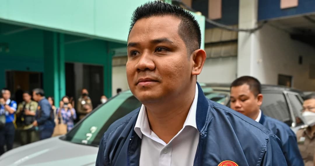 ‘ปธ.กมธ.ตำรวจ’ เผยได้ขึ้นชั้น 14 รพ.ตำรวจ แต่อยู่ได้แค่ข้างหน้า-ไม่ได้เจอตัว ‘ทักษิณ’