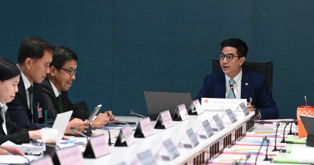 ‘ชัชชาติ’ เข้าชี้แจง กมธ.พัฒนาการเมืองฯ ปม ‘ผังเมืองรวม’