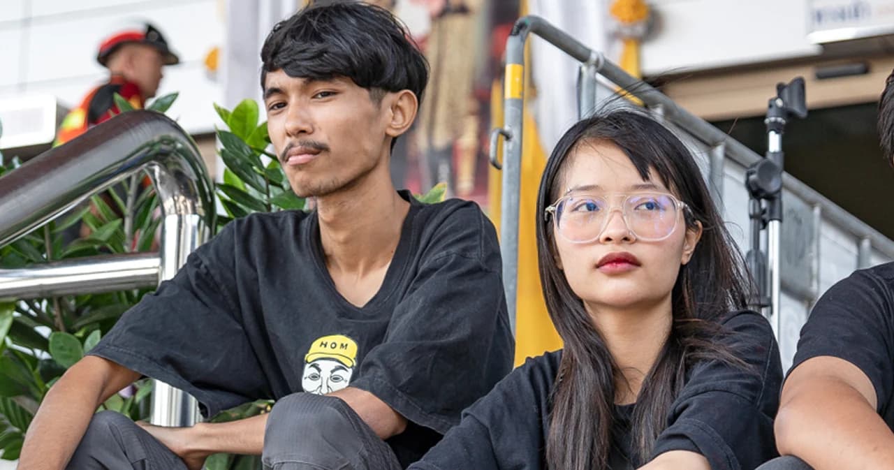 ศาลอาญา ไม่ให้ประกันตัว ‘ตะวัน-แฟรงค์’ คดีป่วนขบวนเสด็จ ส่งตัวเข้าเรือนจำทันที