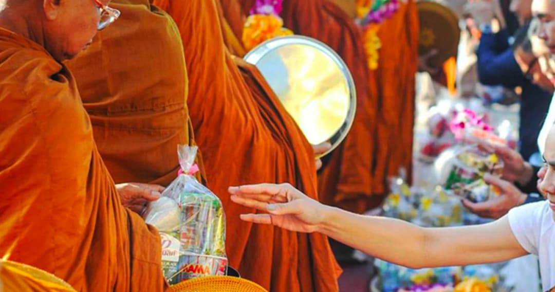 ‘มาฆบูชา’ 2567 ม.หอการค้าฯ คาดเงินสะพัดกว่า 2.4 พันล้านบาท ร้อยละ 67.7 จะไปทำบุญไหว้พระ