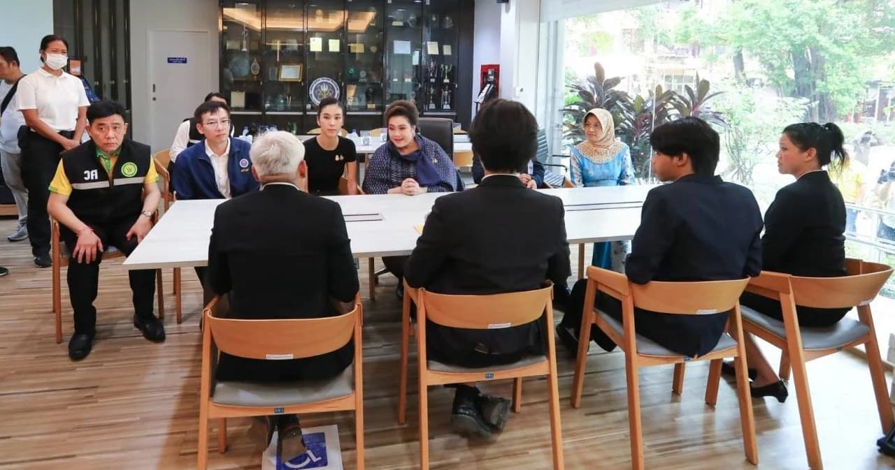 ‘ศุภมาส’ รับฟังแกนนำ ‘อุเทนถวาย’ ย้ำเปิดรับนักศึกษาปี 1 ปกติ