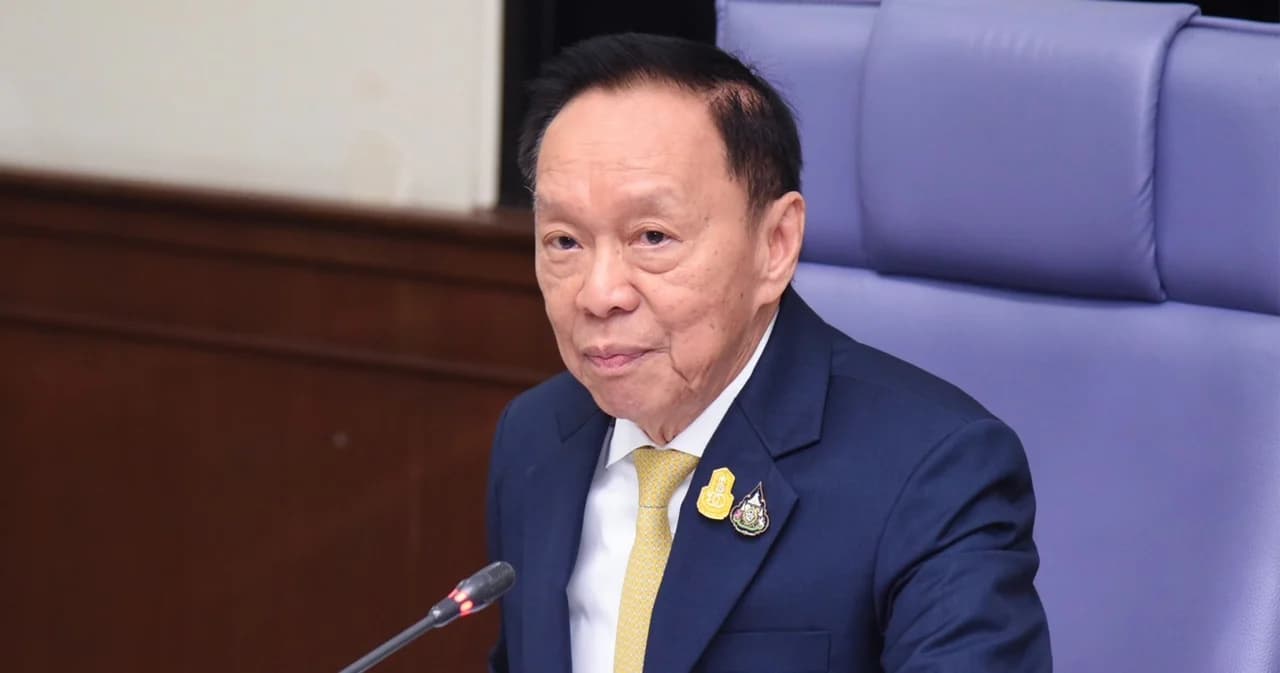 ‘พัชรวาท’ แจงติดภารกิจด่วน ไม่เคยคิดหนีตอบกระทู้ในสภาฯ นายกฯ ย้ำยังไม่คิดปรับครม.