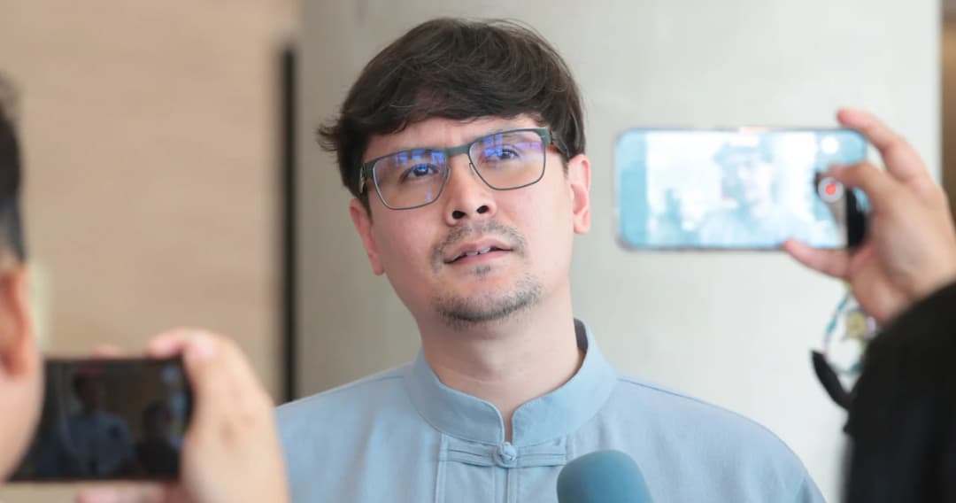 ‘รังสิมันต์’ ขอตรวจสอบข่าวลือ สส.ก้าวไกล ดอดพบ ‘พล.อ.ประวิตร’ สับพวกงูเห่า ไร้ที่ยืนทางการเมือง