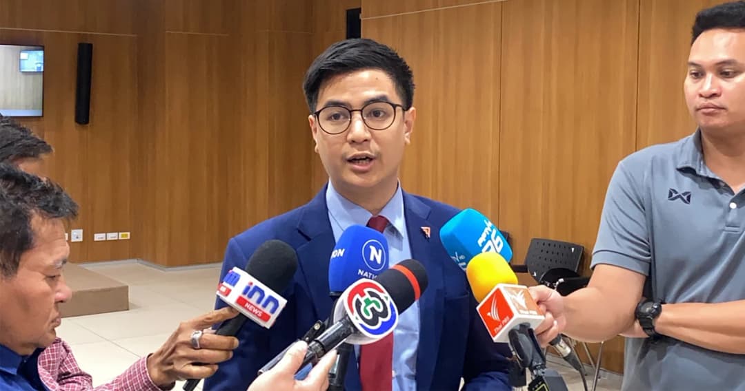 โฆษกก้าวไกล แจง ‘พิธา’ ขึ้นเชียงใหม่ ชน ‘ทักษิณ-เศรษฐา’ เป็นสิทธิ์หากคนมองเทียบรัศมี